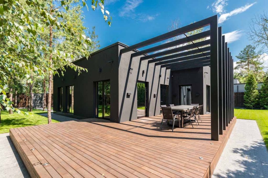 Step-by-Step Deck Installation & Expert Tips
